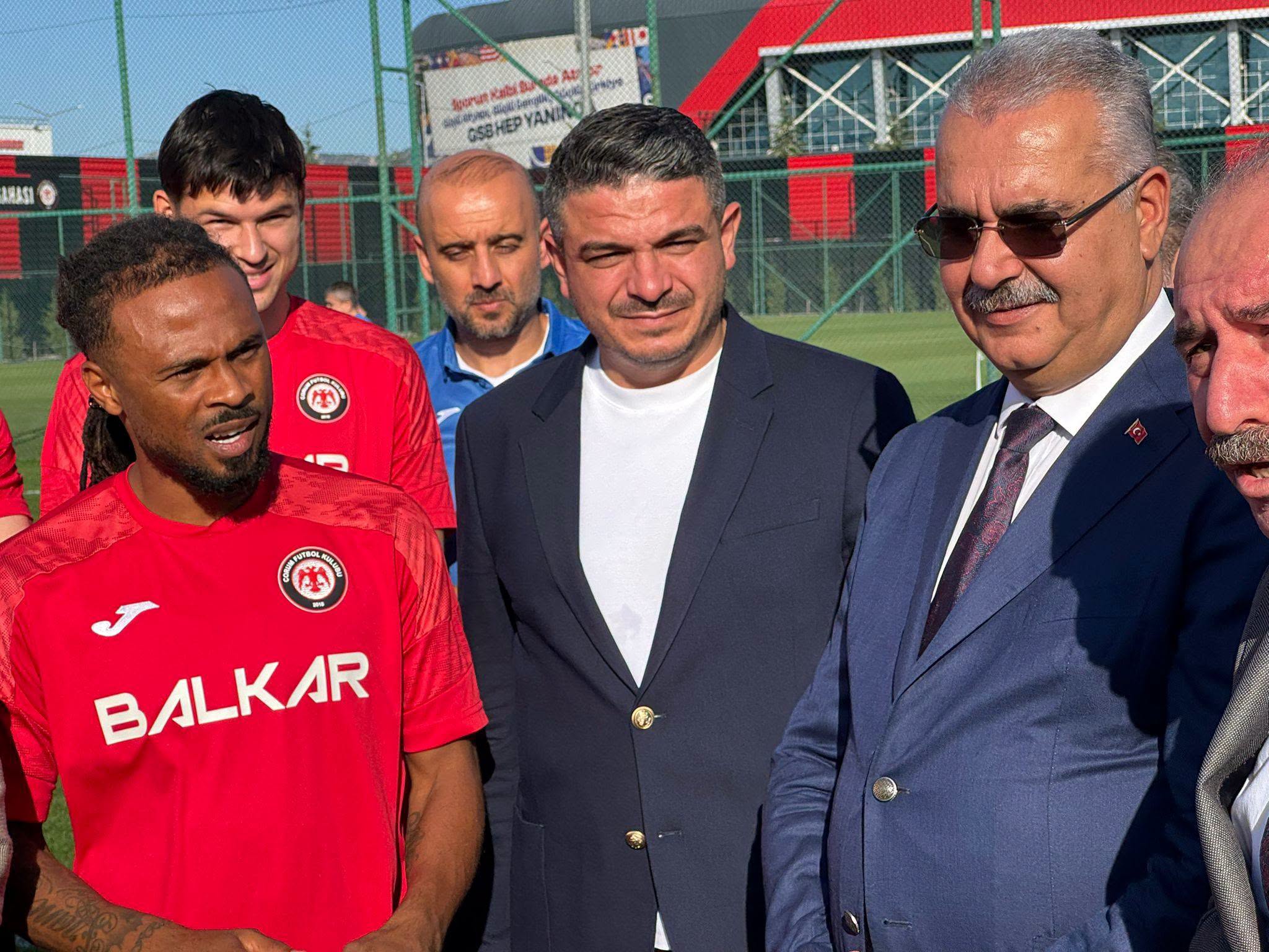 MİLLETVEKİLİ YUSUF AHLATCI'DAN ARCA ÇORUM FK’YA MORAL ZİYARETİ 